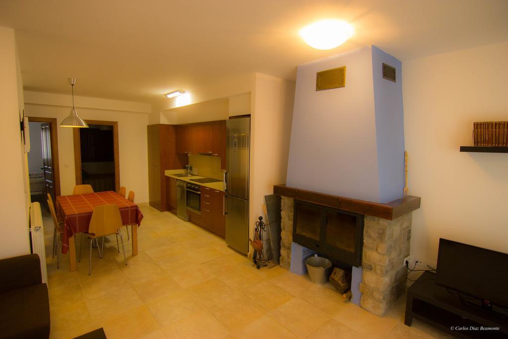 Apartamentos Turisticos Rio Gallego Fontellas  Exteriér fotografie