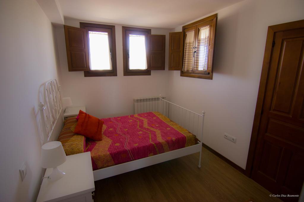 Apartamentos Turisticos Rio Gallego Fontellas  Exteriér fotografie